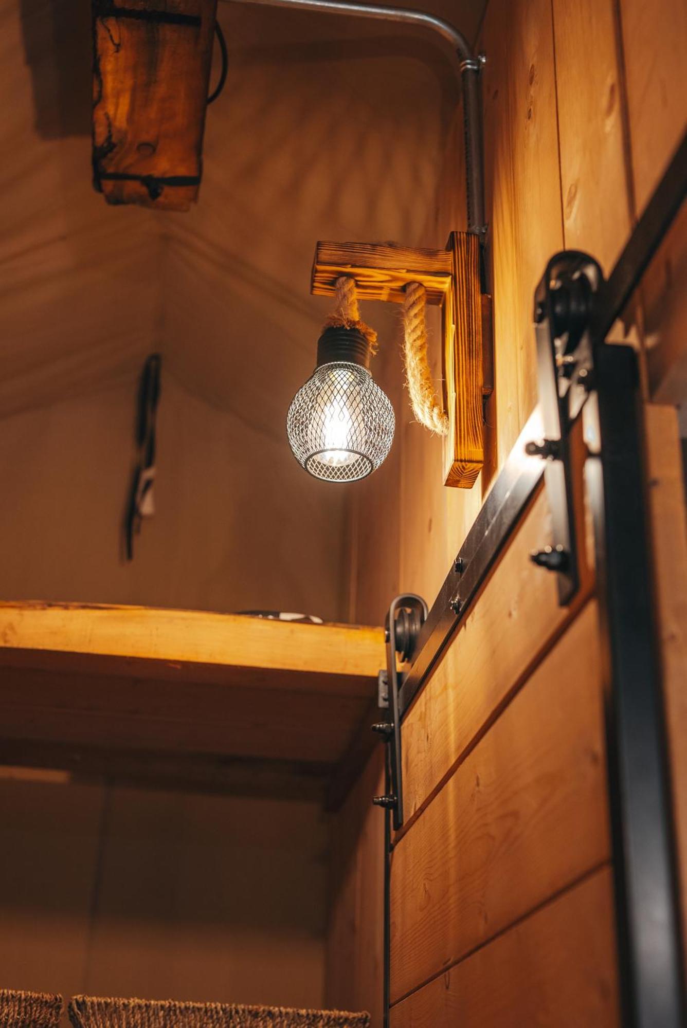 Cosy Forest Lodge Penrhos  Zewnętrze zdjęcie