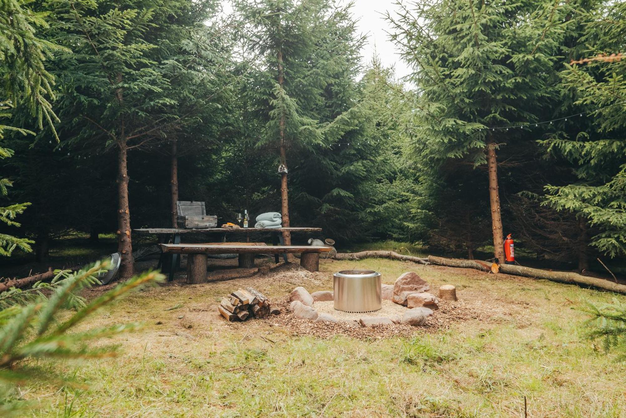 Cosy Forest Lodge Penrhos  Zewnętrze zdjęcie