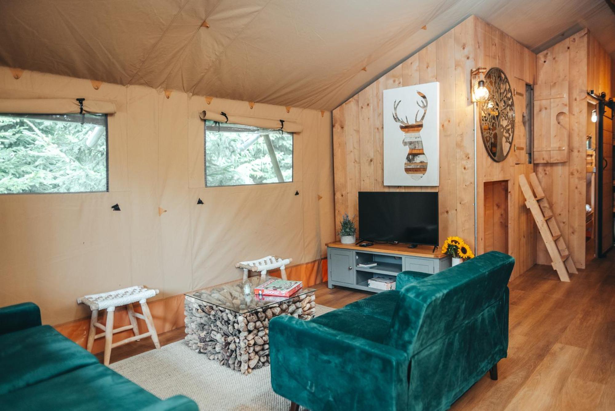 Cosy Forest Lodge Penrhos  Zewnętrze zdjęcie